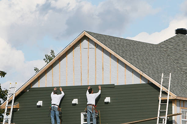 Professional Siding Repair technician working in Newcomerstown, OH